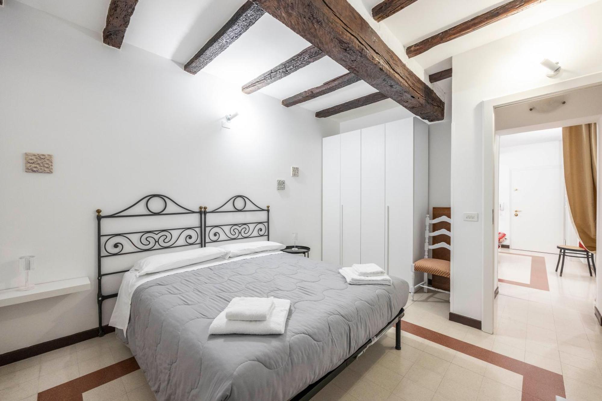 Ambra Maison, Bologna By Short Holidays Eksteriør billede